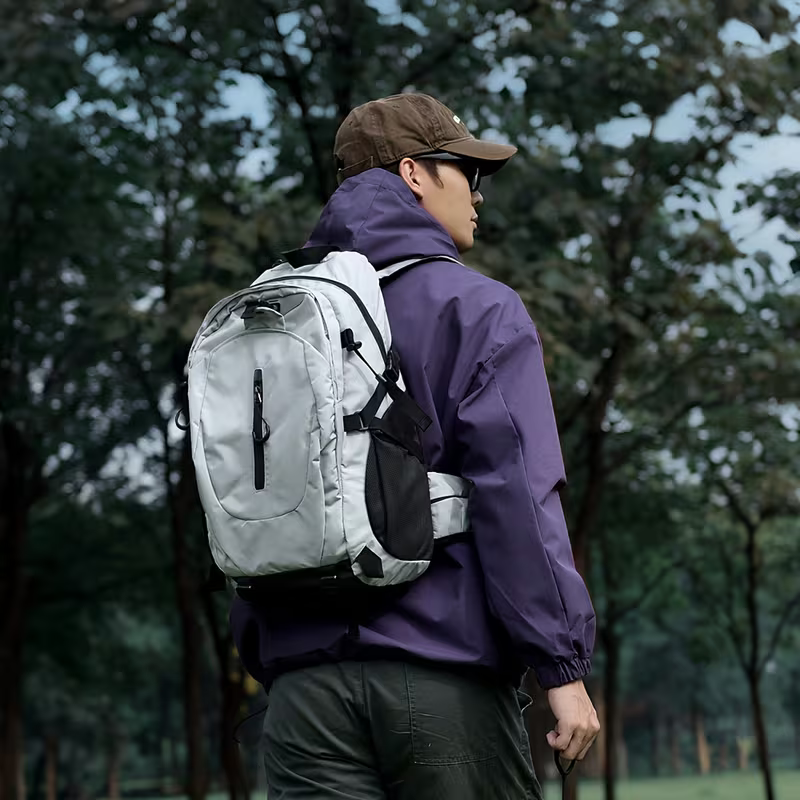 Premium Herren Wanderrucksack | Große Kapazität, Leichtes Nylon & Multi-Taschen für Outdoor & Camping